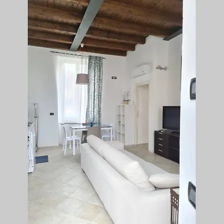 Apartment La Jolie - Ampio Bilocale Centro Storico Pavia Pavia